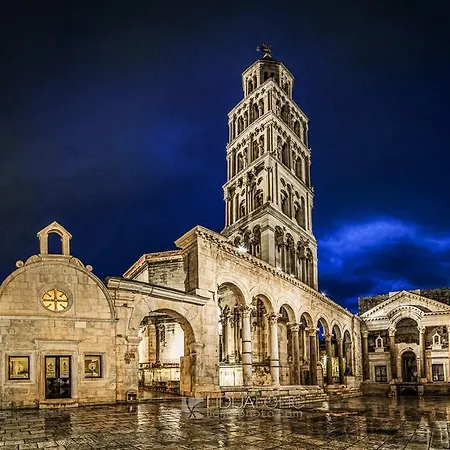 Apartment Sunny Apartment *